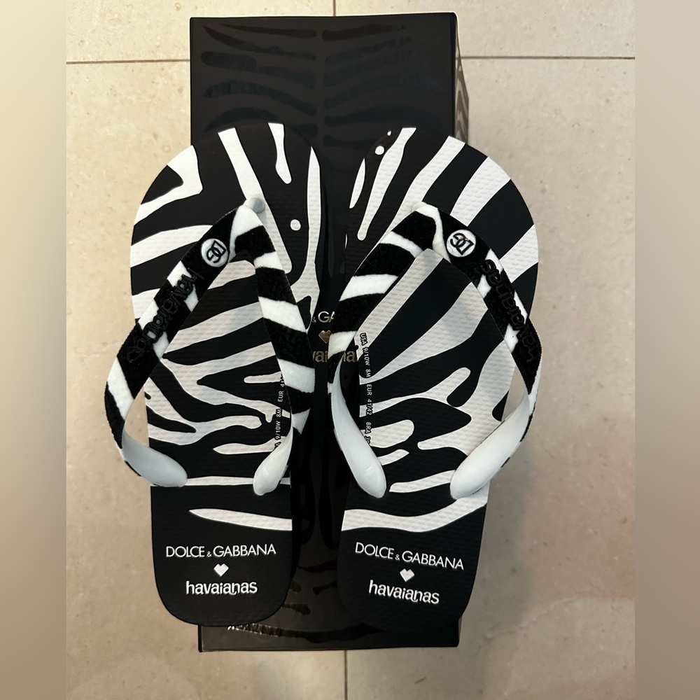 Dolce & Gabbana special edition! Brand new, never used.